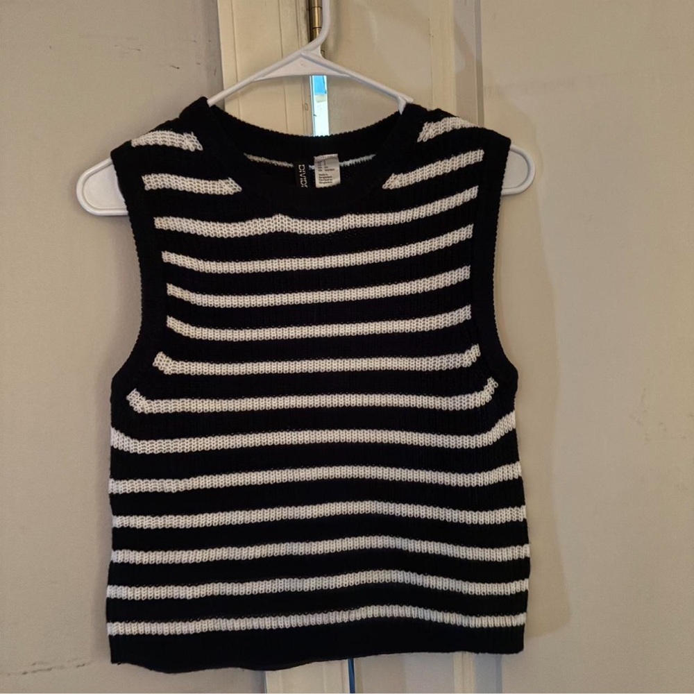 H&M Black and White Striped Knit Top
